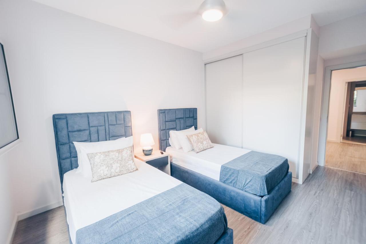 Elephant 2Br Apartment With Terrace, Side Sea View And Pool Access Funchal  Exterior photo